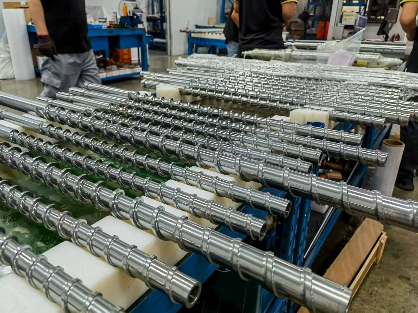 Wie verbessert eine Sperrholzschraube die Produktionseffizienz? Plastifizierung und zyklische Optimierung